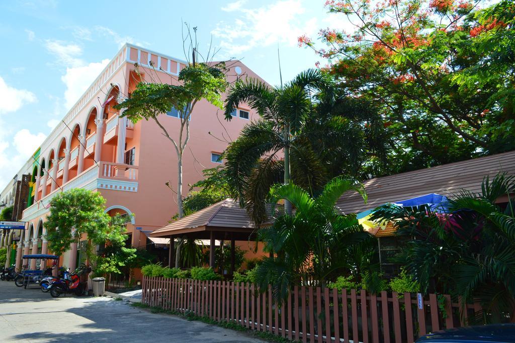 La Paillote Guest House Rayong Buitenkant foto
