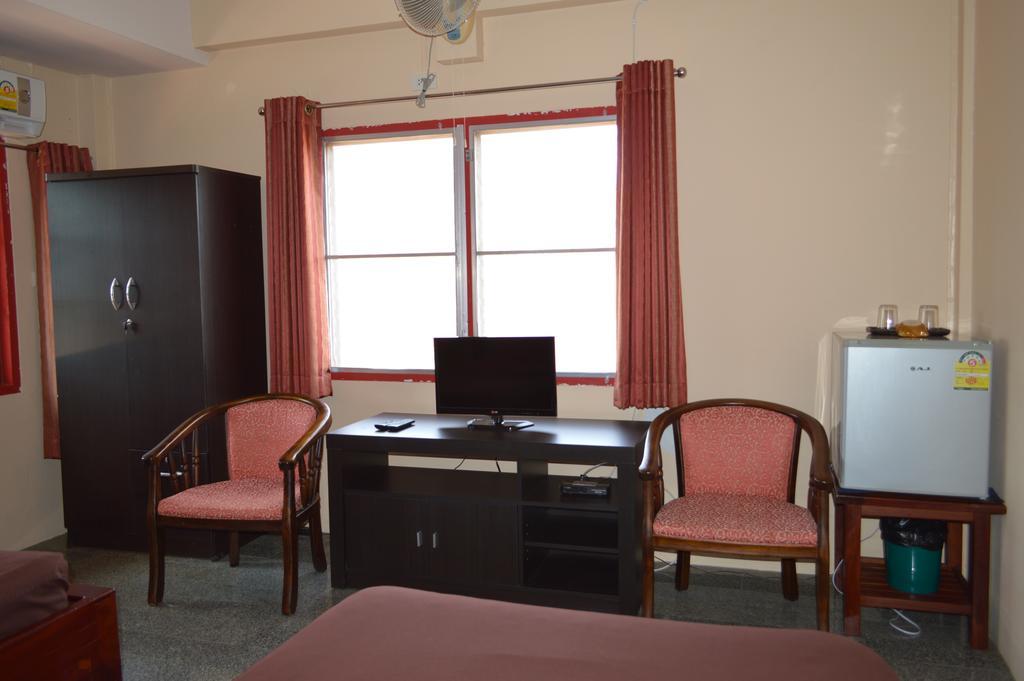 La Paillote Guest House Rayong Kamer foto